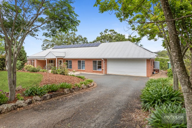 Ideal Family Living with Uninterrupted Range Views