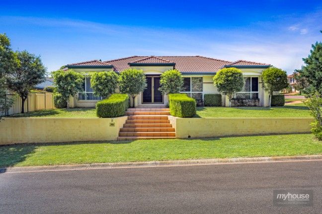 Grand Home in Tranquil Rangeville Setting Opposite Parkland