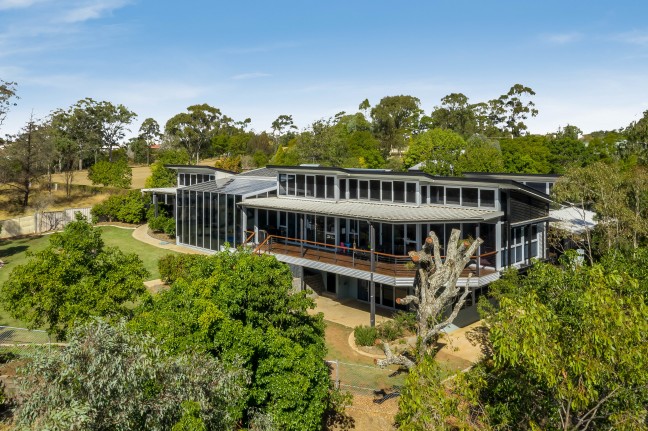 Architecturally Designed Residence of Grand Proportions