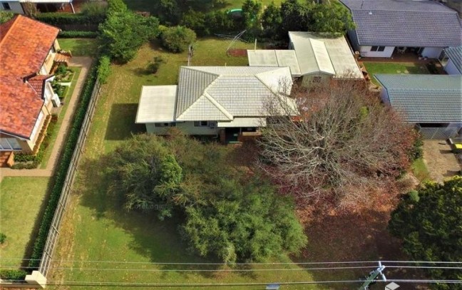 Rare Opportunity on 1,031m2 ~ Iconic Rangeville Location!