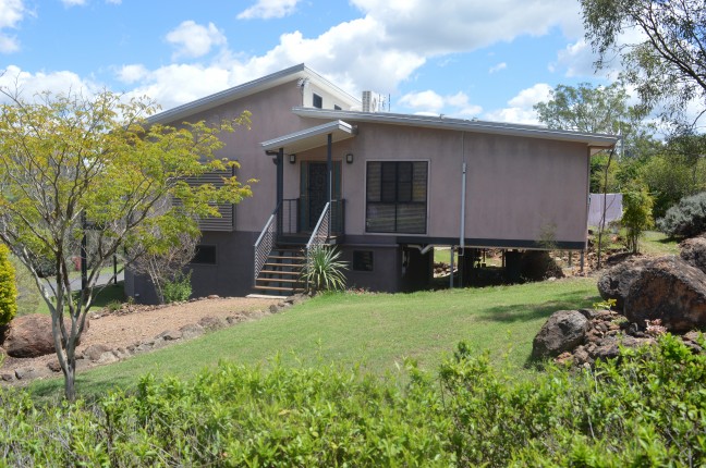 Family Home with Studio / Granny Flat on 1 Acre+