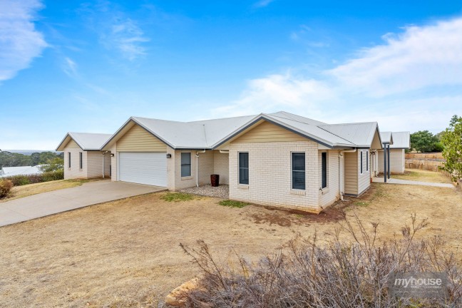 Two Houses Under One Roof with Magical Panoramic Views!