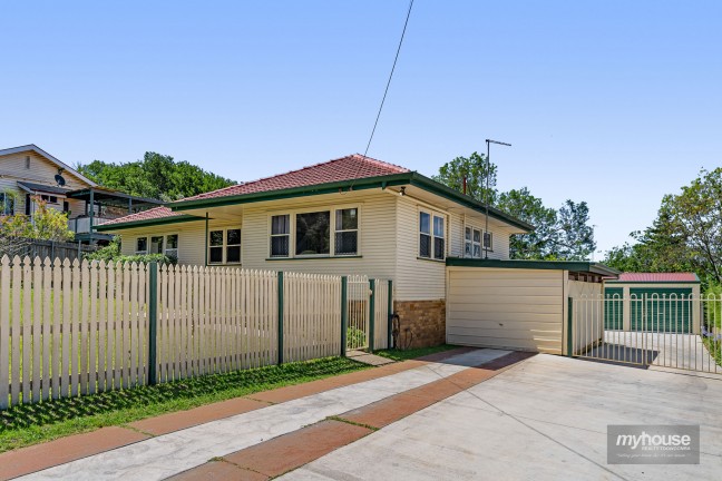 Brilliant Family Home on 802m2 with brand new 9m x 6m Shed