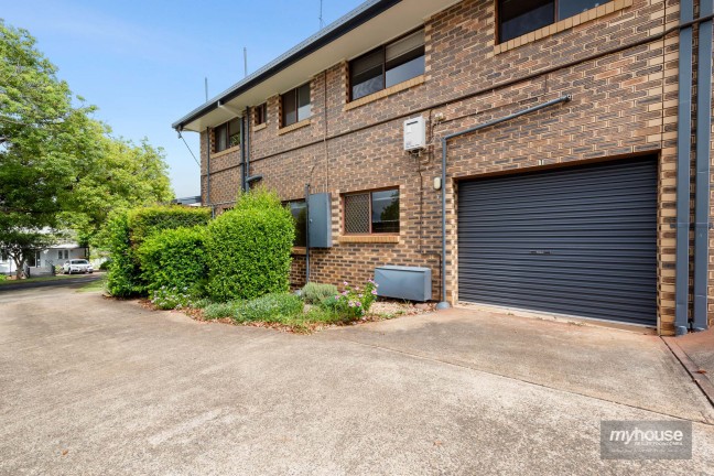 Inner City Living - Spacious Unit