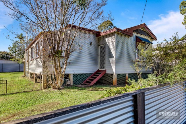 Nest or Invest ~ Renovated Character Cottage