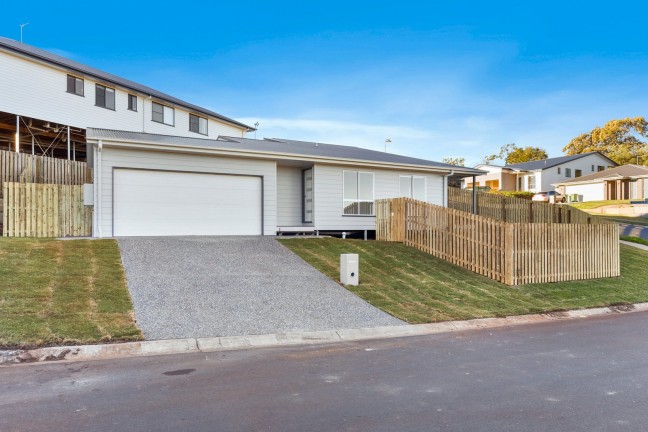 Modern Family Home or Investment Opportunity with Views!!