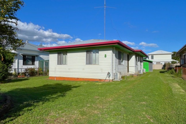 Updated Timber Returning $830per week on 690m2