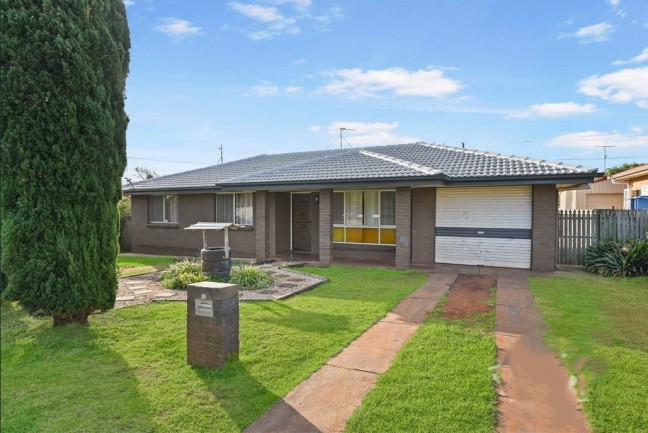 Renovated Brick in Fantastic Location!