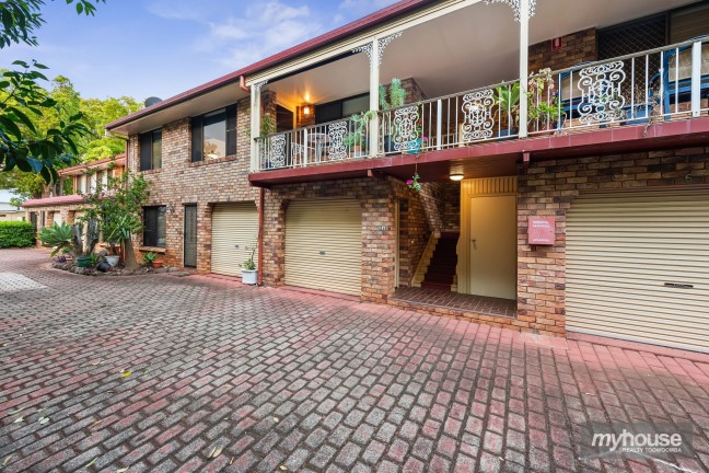 Urban Space. Suburban Peace. Renovated Perfection!