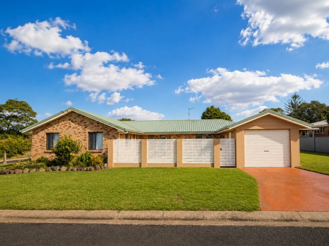Stylishly Renovated Family Living - Move Straight In & Enjoy!