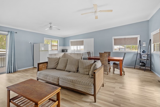 Affordable Entry into Sought‑After Scotts Head. Motivated Vendor