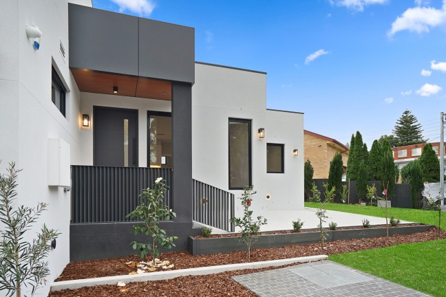 Two-Bedroom Granny Flat in the Heart of Ermington, NSW 2115
FREE UNLIMITED INTERNET USAGE