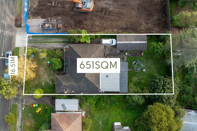 Prime Development Opportunity in Dundas Valley