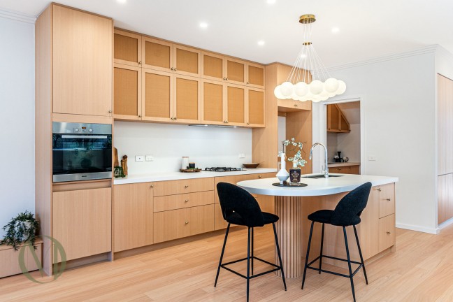 Refined Family Living with Separate Studio
