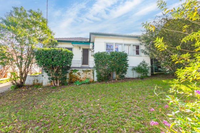 Prime Position on the High Side of the Street with CDC Approved Granny Flat!