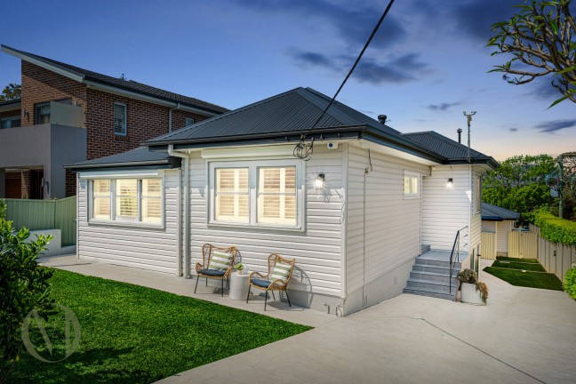 Versatile Dual-Residence Opportunity in a Prime Rydalmere Pocket