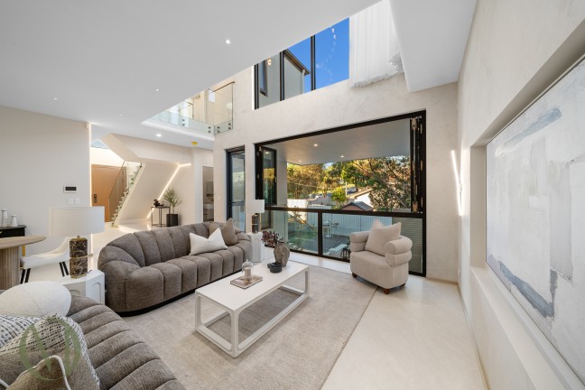 Architectural Luxury With High-End Finishes & Double Brick Construction