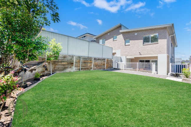 Quality, Space and Sophistication in Dundas Valley