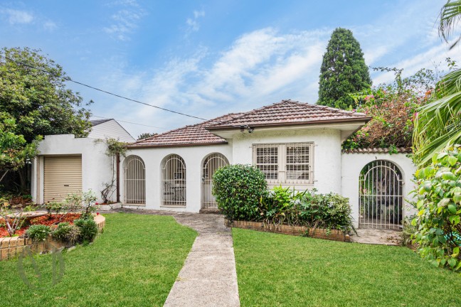 PROUDLY SOLD BY NATHAN BELCASTRO & AHMAD MALASY