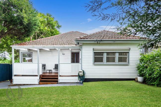 Elegant Family Living with Separate Studio & rear lane access - 2 SEPERATE TITLES with DUPLEX POTENTIAL (S.T.C.A)