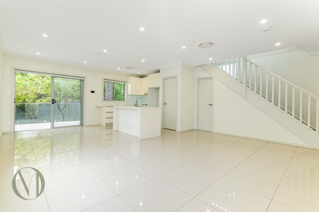 Contemporary Family Living with Seamless Indoor&ndash;Outdoor Appeal