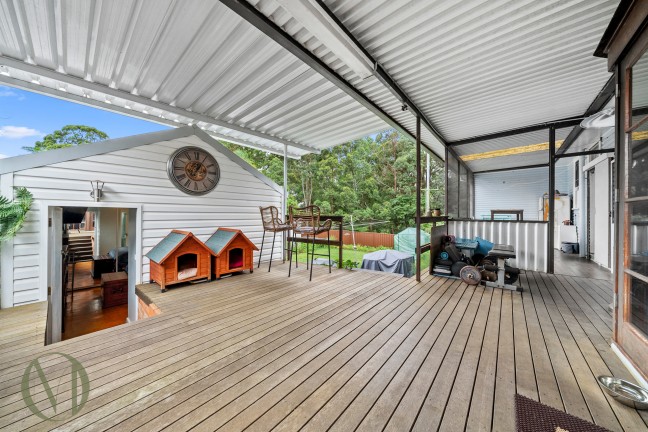 Spacious Family Living with Dual Occupancy Potential