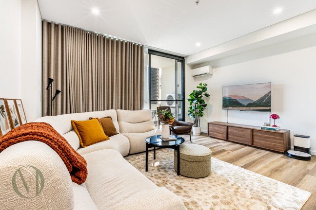 Stylish & Spacious Apartment in Prime Rydalmere Location
