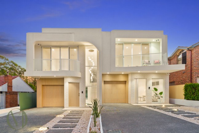 Modern Family Living with Poolside Entertaining