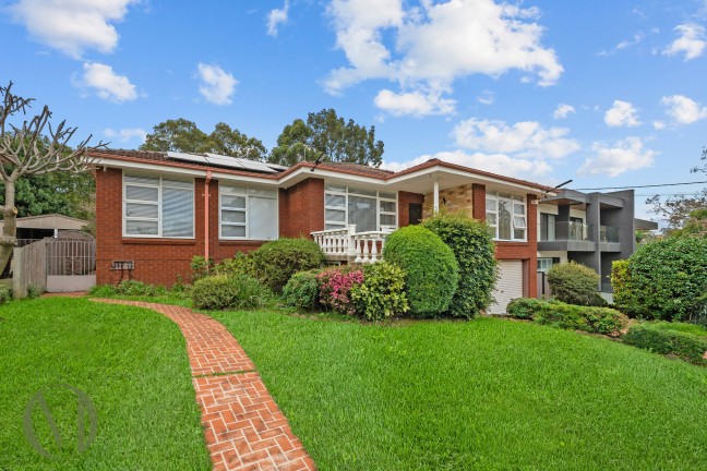 Spacious Family Home in a Prime Ermington Location