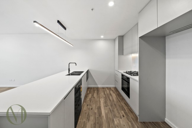 BRAND NEW LUXURY UNIT