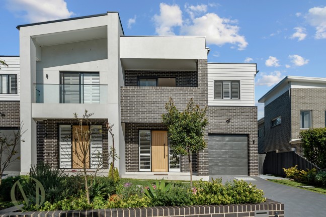 Luxury Home on a Rare 506sqm Block
