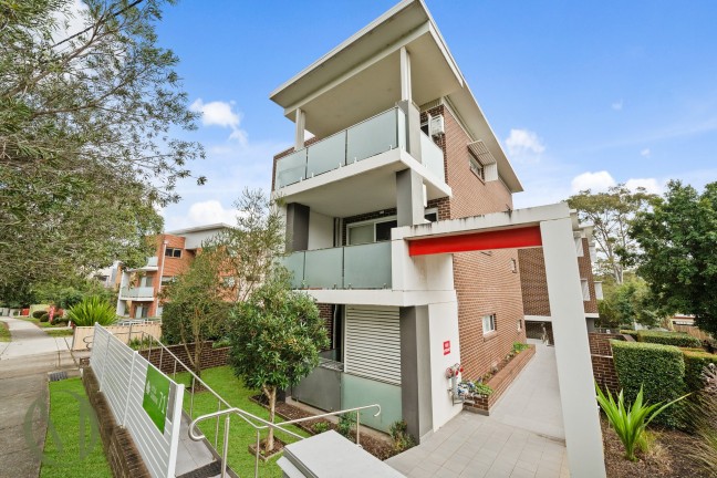 Modern Apartment Living in a Highly Convenient Location