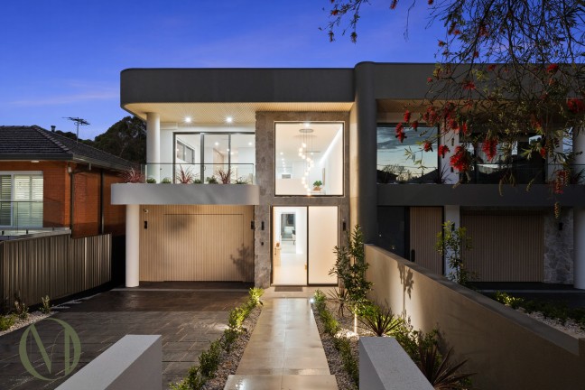Architectural Elegance. Luxurious Family Living.