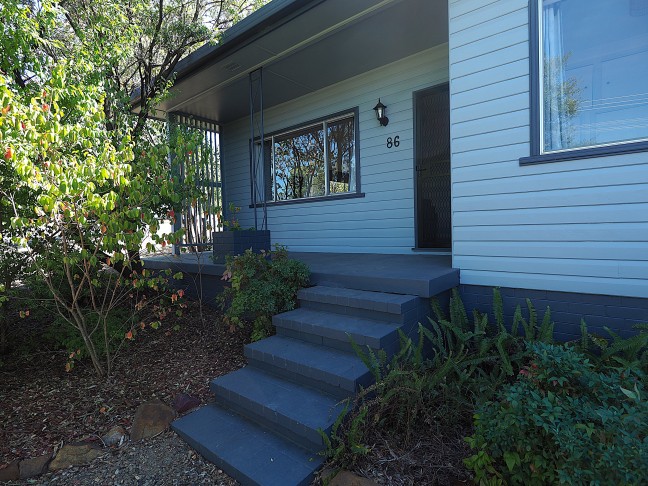 Lovely Light Filled Cottage