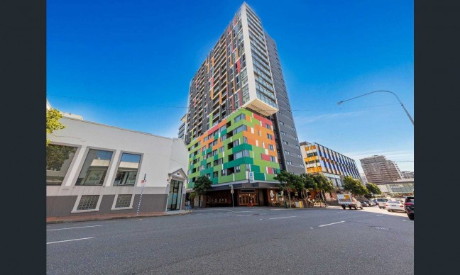 Stylish Furnished Apartment in the Heart of Fortitude Valley
