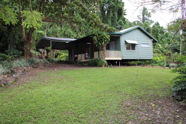 PRIVATE HIDDEN RAINFOREST RETREAT