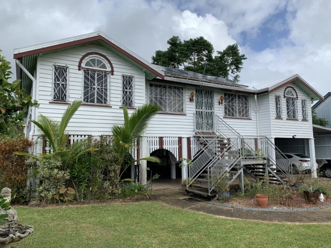 CLASSICAL BEAUTY QUEENSLANDER