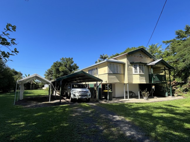 CHARMING QUEENSLANDER