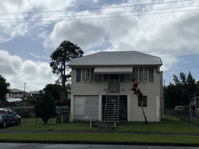 FAMILY HOME IN GREAT LOCATION