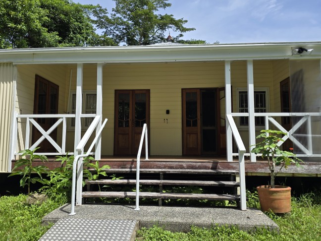 Charming One-Bedroom Cottage