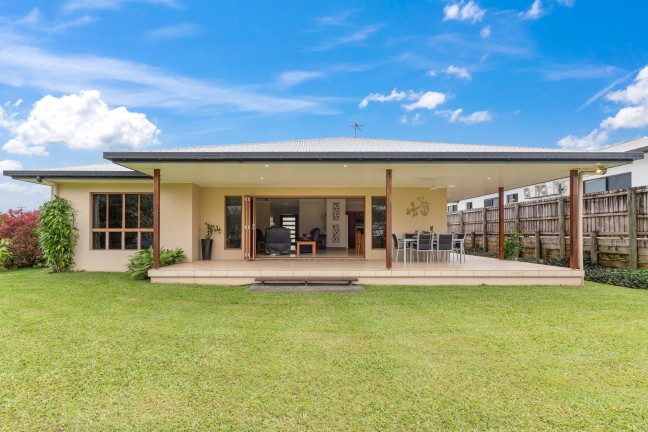 MODERN FAMILY HOME