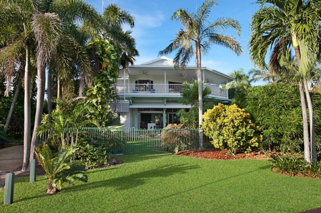Unique Waterfront Position - Direct Parkland Frontage