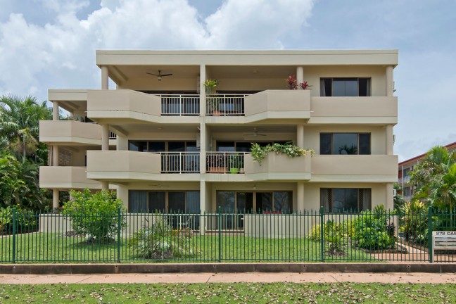 Spectacular Sea Views - Top Floor