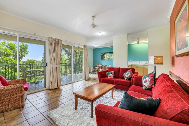 Apartment overlooking Botanic Gardens
