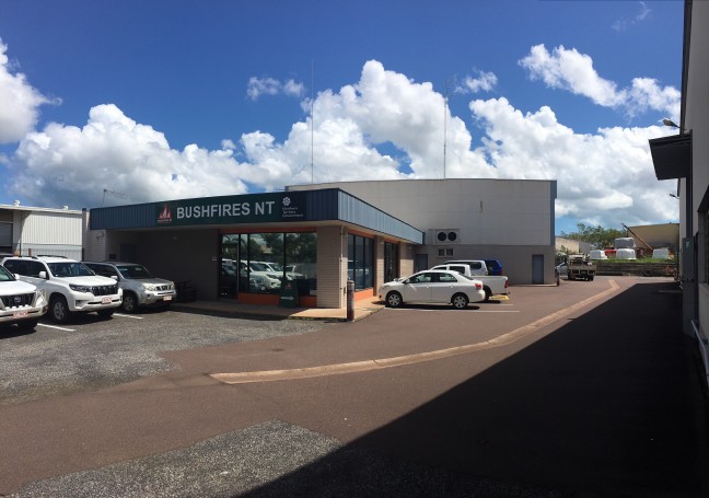 COMBINED OFFICE / SHOWROOM AND WAREHOUSE