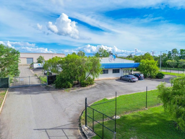 Premier Cold Storage & Processing Facility - Strategic Port Access