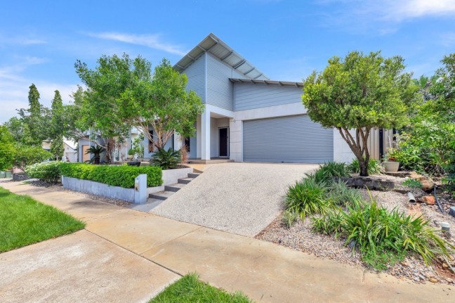 First Class Executive Residence