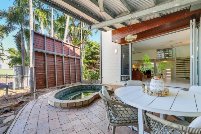 Private Tropical Townhouse