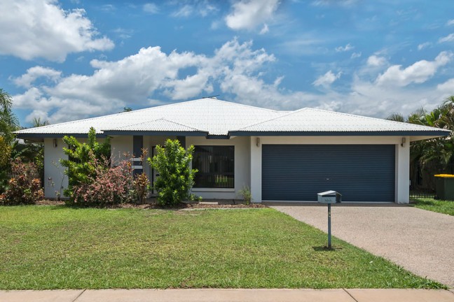 Classic, spacious and stylish family residence
