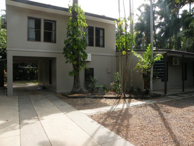 Large family home with great ambience - 4 Bedrooms + Study